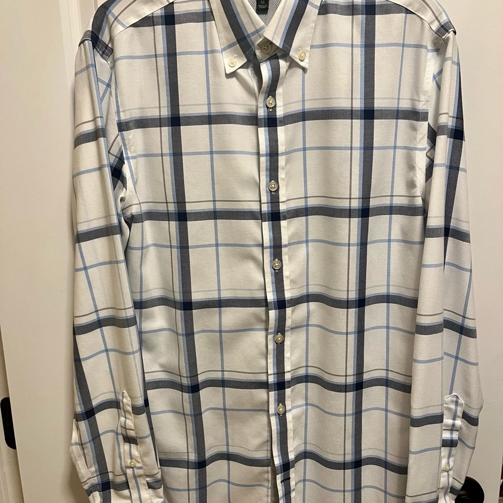 Banana Republic, dress shirt, size medium, non-iron tailored, slim fit.